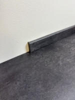 Soklov� li�ta SPC RIGID Beton �ed� 2m